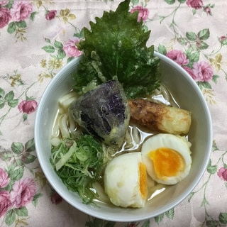 四国名物の讃岐釜かけうどん